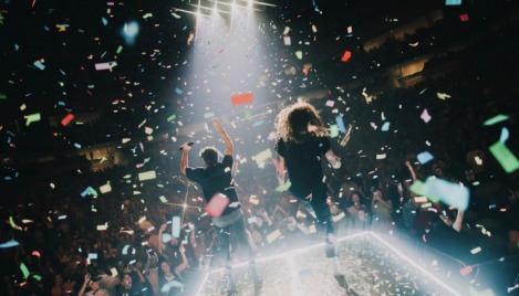 Brandon Lake, Phil Wickham’s new doc brings worship to theaters: ‘For the One’